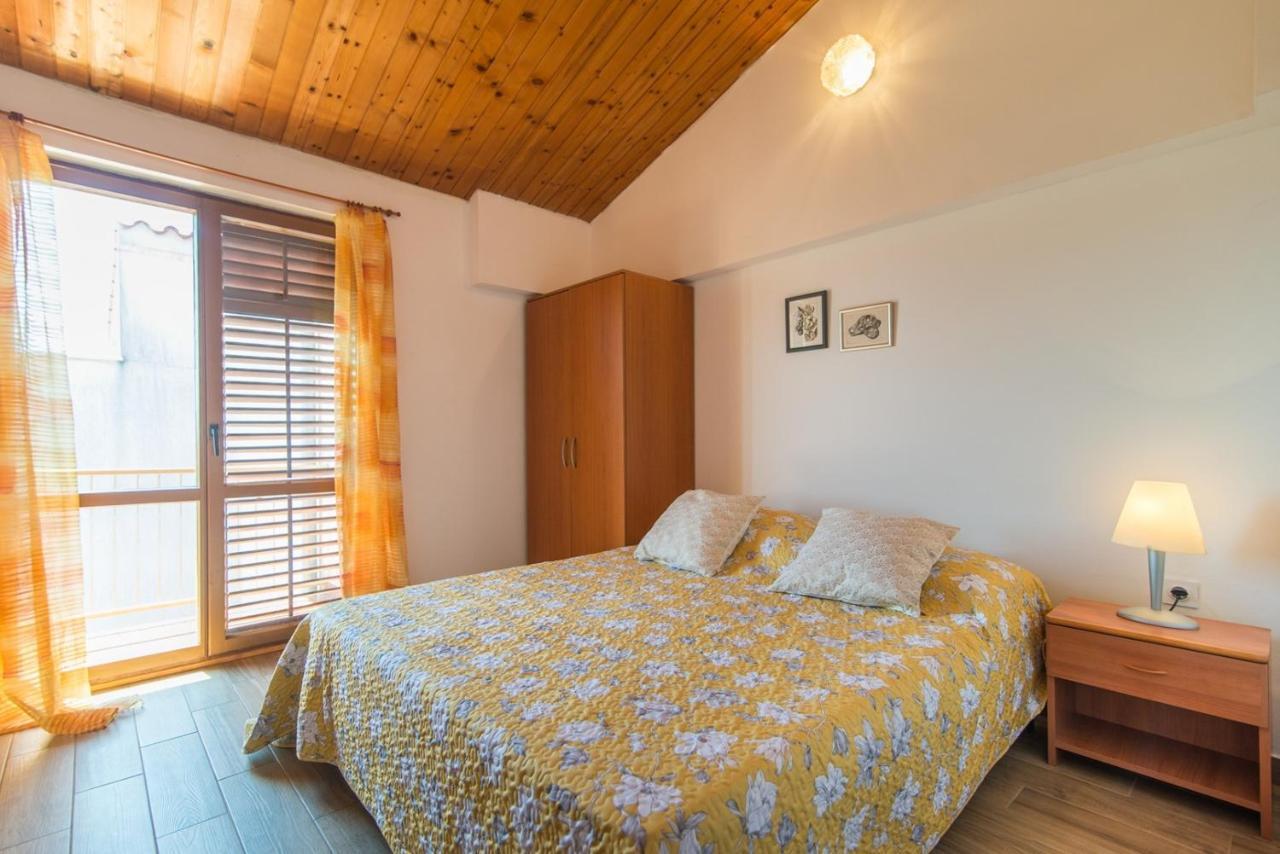 Apartmani Ivan Pula Exteriör bild